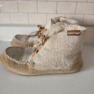 Minnetonka Tan and Cream Booties